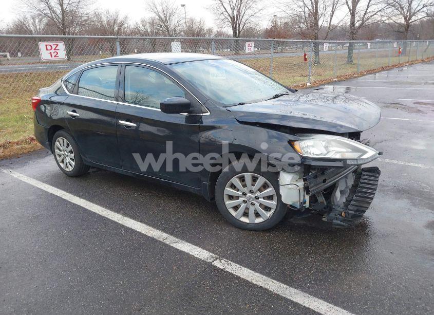 2016 Nissan Sentra S (VIN 3N1AB7AP6GY302270) main photo