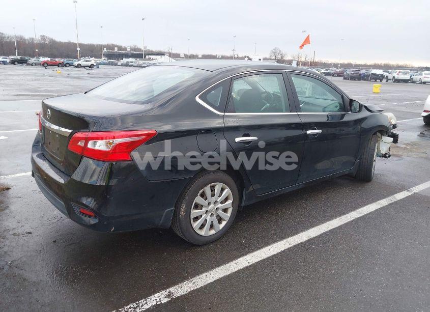 Photo 4 of 2016 Nissan Sentra S (VIN 3N1AB7AP6GY302270)
