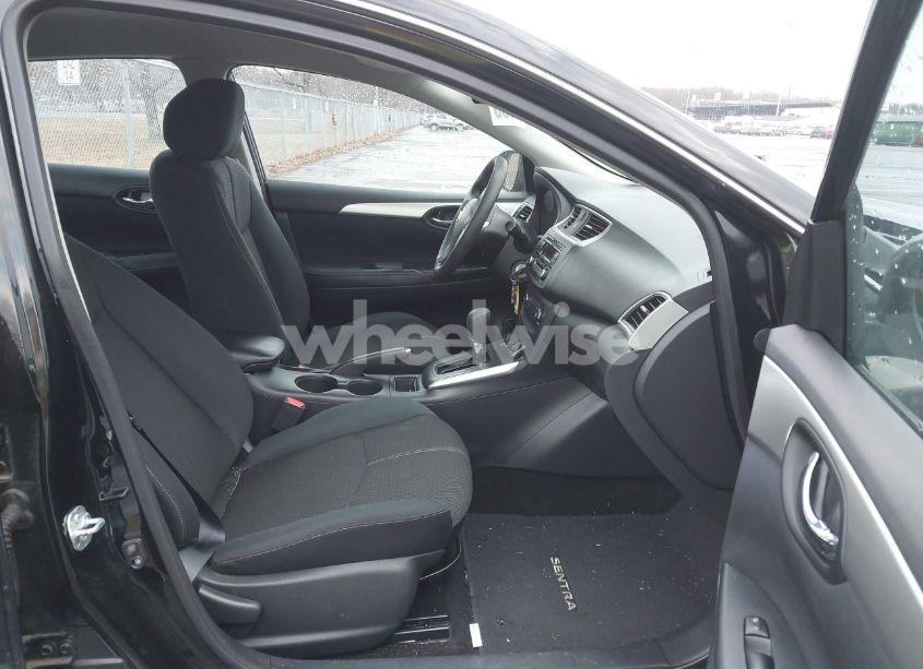 Photo 5 of 2016 Nissan Sentra S (VIN 3N1AB7AP6GY302270)