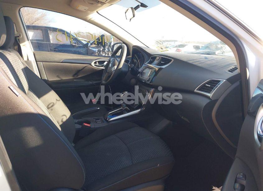 Photo 5 of 2016 Nissan Sentra SR (VIN 3N1AB7AP6GY304343)