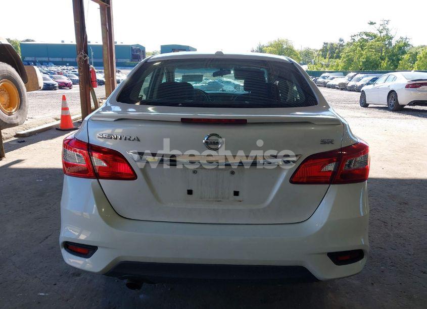 Photo 16 of 2016 Nissan Sentra SR (VIN 3N1AB7AP6GY305010)