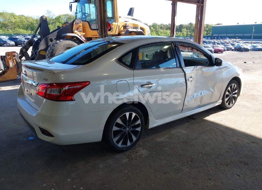 Photo 4 of 2016 Nissan Sentra SR (VIN 3N1AB7AP6GY305010)