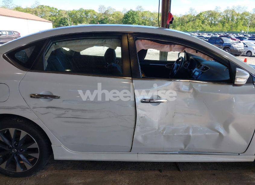 Photo 6 of 2016 Nissan Sentra SR (VIN 3N1AB7AP6GY305010)