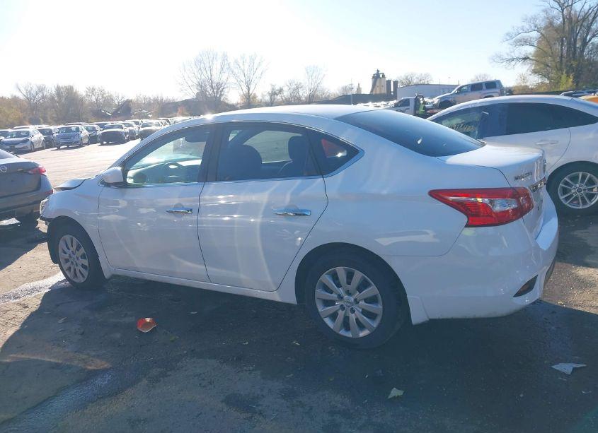 Photo 15 of 2016 Nissan Sentra S (VIN 3N1AB7AP6GY313365)