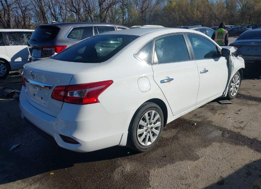 Photo 4 of 2016 Nissan Sentra S (VIN 3N1AB7AP6GY313365)