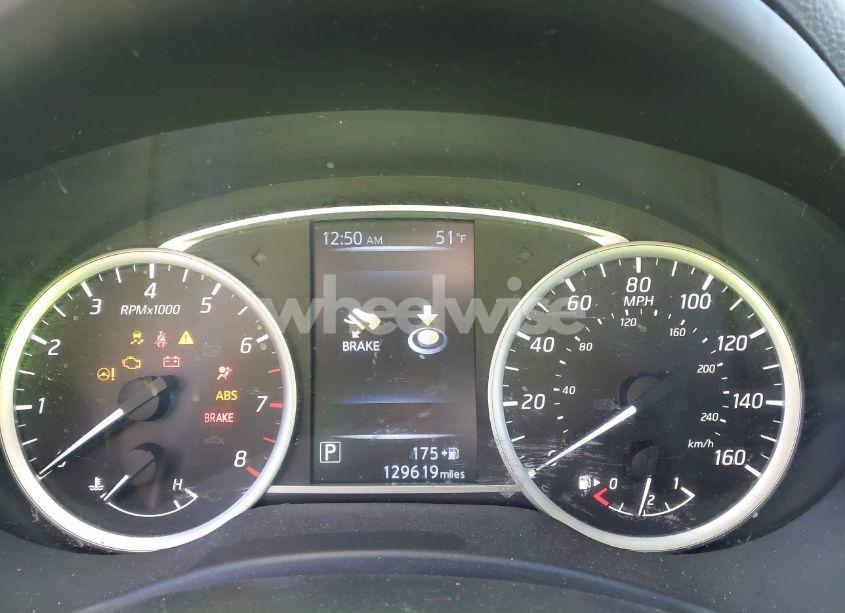 Photo 7 of 2017 Nissan Sentra SV (VIN 3N1AB7AP6HL652836)