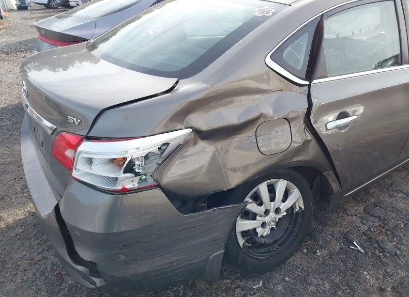 Photo 6 of 2017 Nissan Sentra SV (VIN 3N1AB7AP6HL656692)