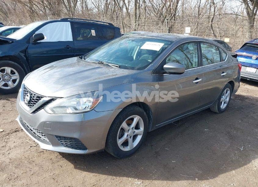 Photo 2 of 2017 Nissan Sentra SV (VIN 3N1AB7AP6HL717670)