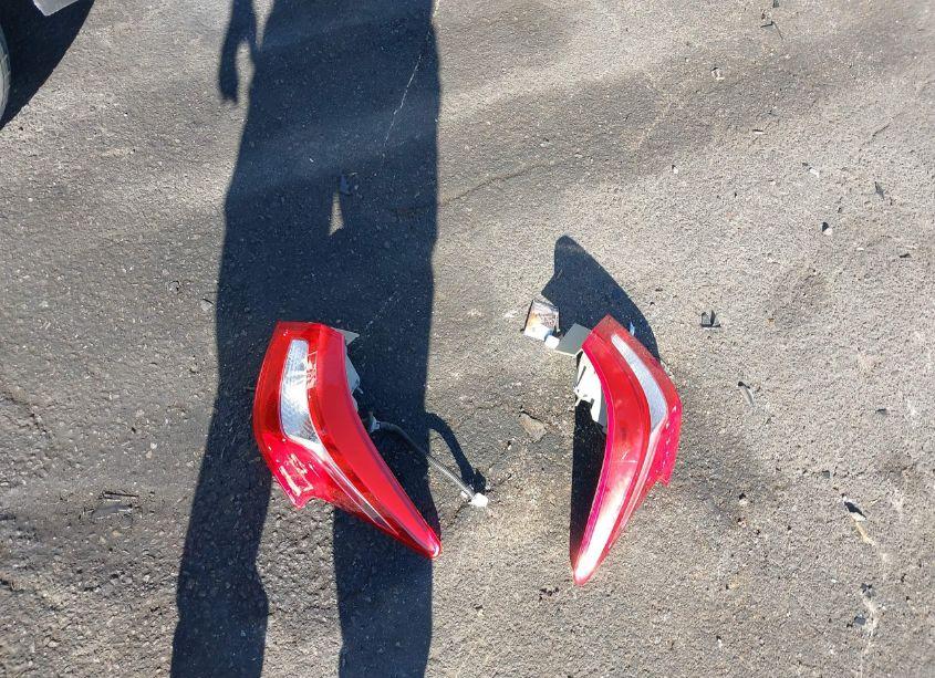 Photo 12 of 2017 Nissan Sentra SV (VIN 3N1AB7AP6HL720357)