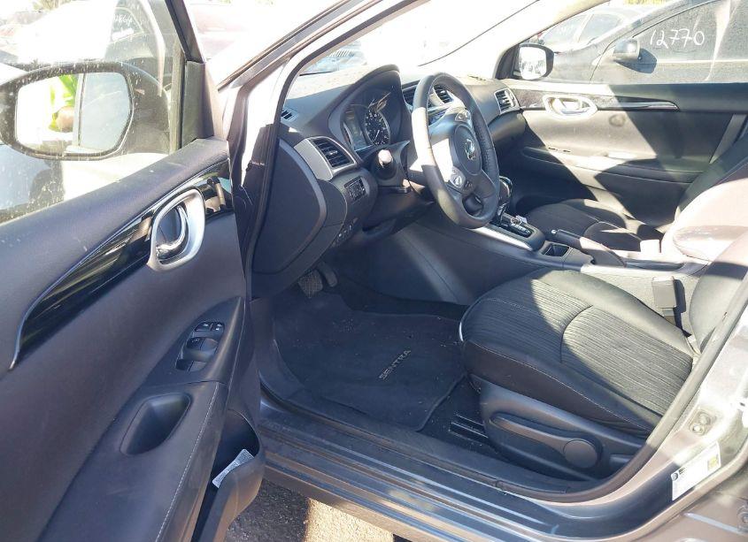 Photo 5 of 2017 Nissan Sentra SV (VIN 3N1AB7AP6HL720357)