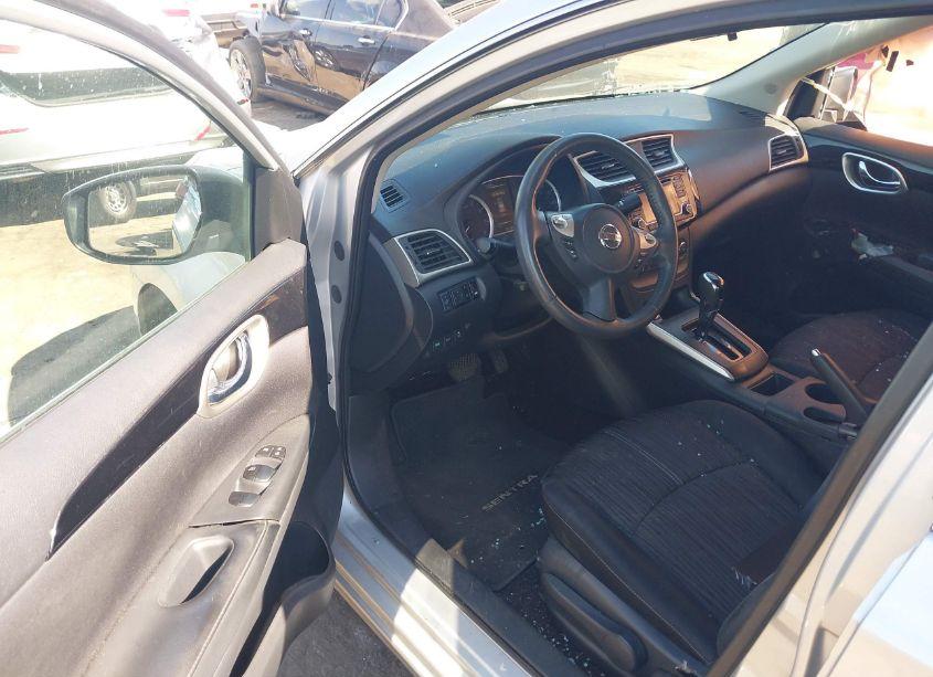 Photo 5 of 2017 Nissan Sentra SV (VIN 3N1AB7AP6HY218709)