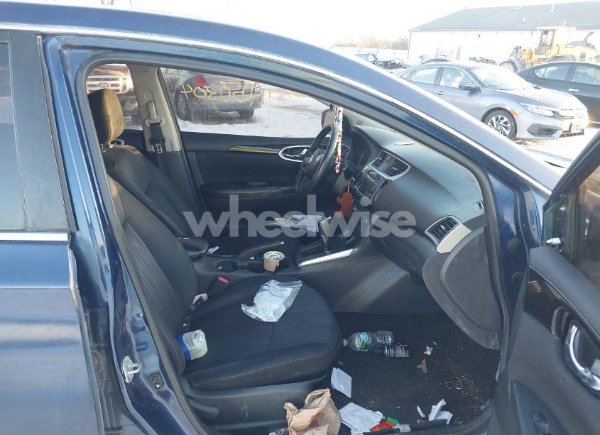 Photo 5 of 2017 Nissan Sentra SV (VIN 3N1AB7AP6HY233260)