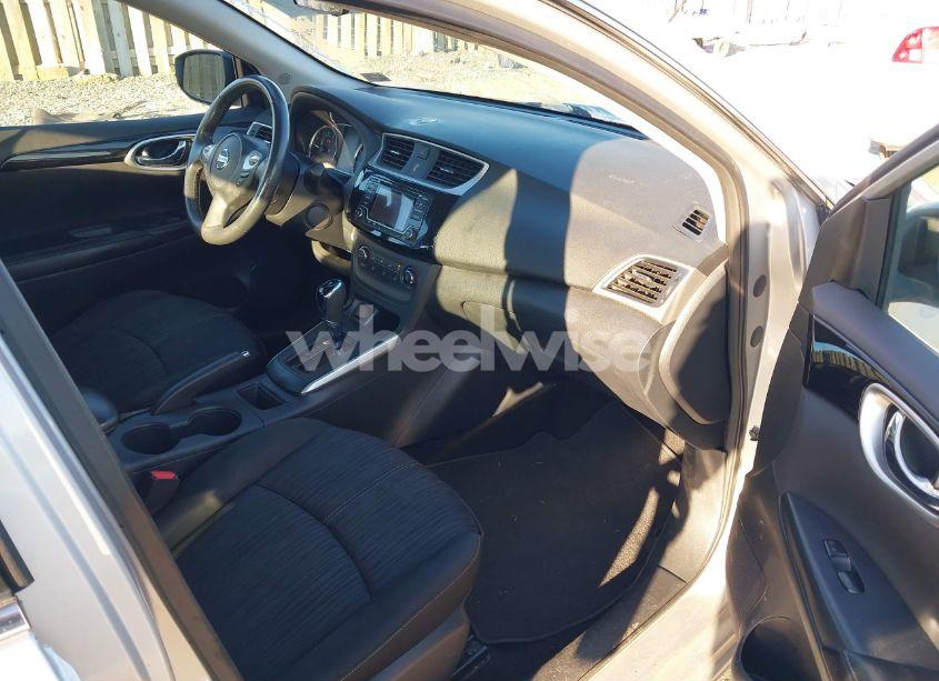 Photo 5 of 2017 Nissan Sentra SV (VIN 3N1AB7AP6HY242721)