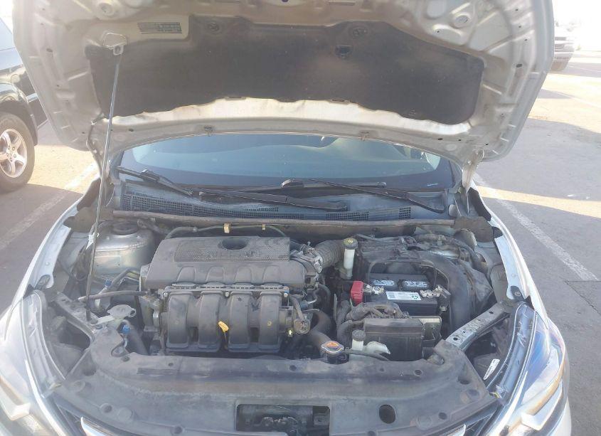 Photo 10 of 2017 Nissan Sentra S (VIN 3N1AB7AP6HY252343)