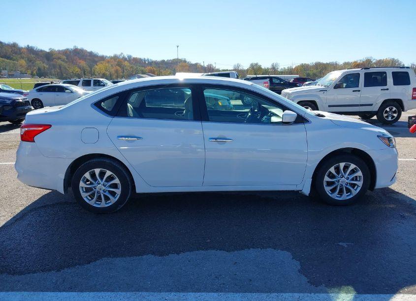 Photo 13 of 2017 Nissan Sentra SV (VIN 3N1AB7AP6HY254433)