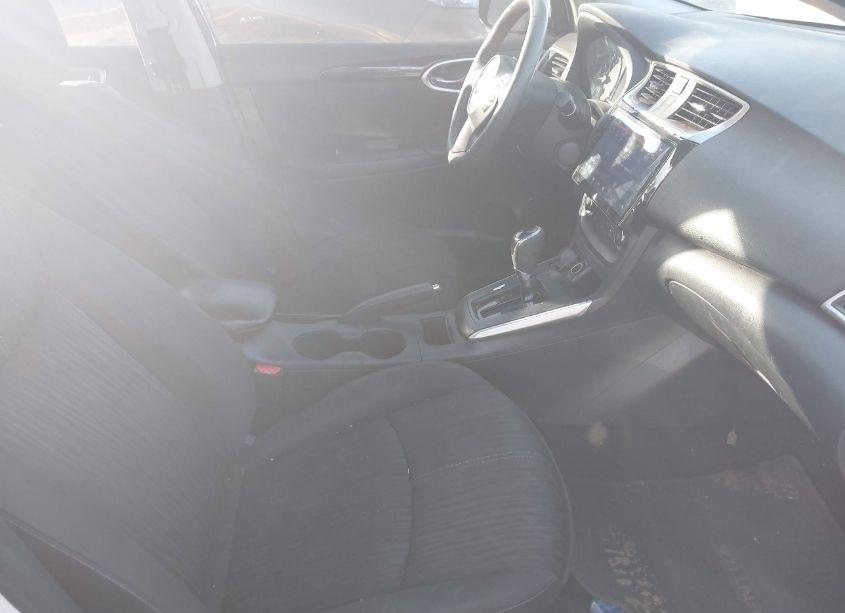 Photo 5 of 2017 Nissan Sentra SV (VIN 3N1AB7AP6HY280725)