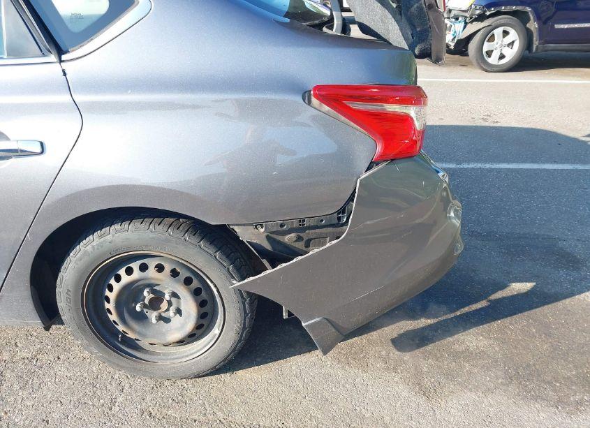 Photo 12 of 2017 Nissan Sentra S (VIN 3N1AB7AP6HY282720)