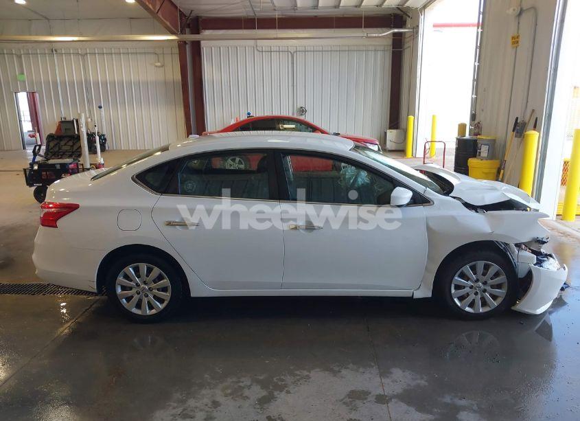 Photo 13 of 2017 Nissan Sentra SV (VIN 3N1AB7AP6HY309382)