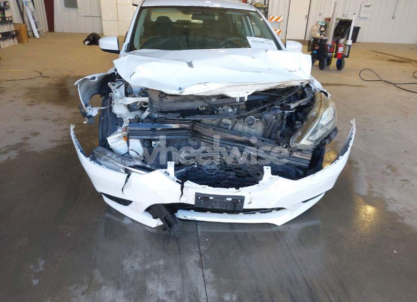 Photo 6 of 2017 Nissan Sentra SV (VIN 3N1AB7AP6HY309382)