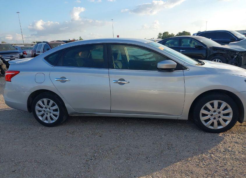 Photo 13 of 2017 Nissan Sentra SV (VIN 3N1AB7AP6HY319247)