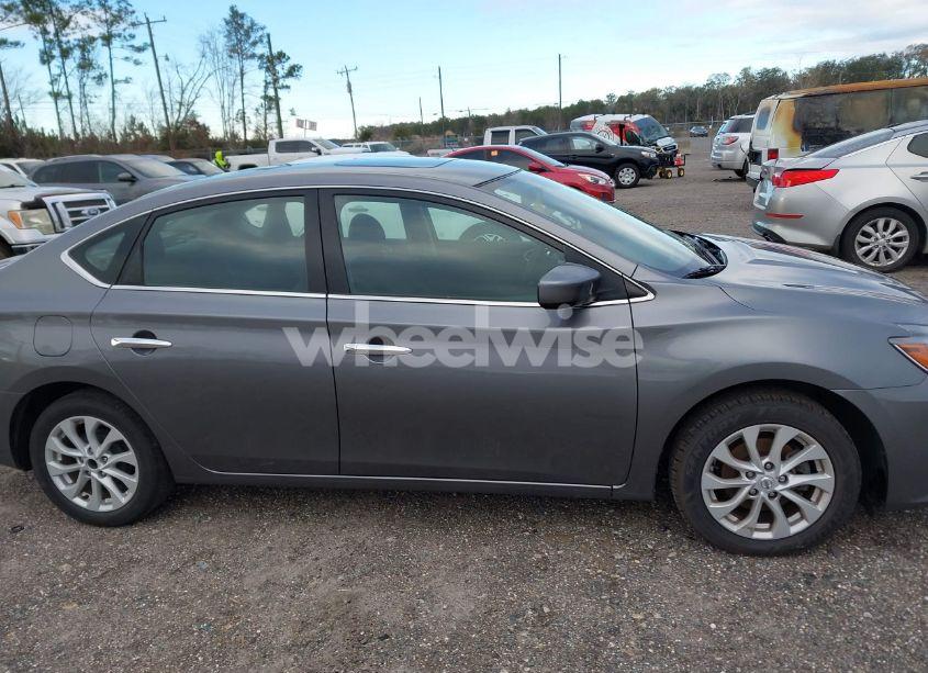 Photo 13 of 2017 Nissan Sentra SV (VIN 3N1AB7AP6HY322858)