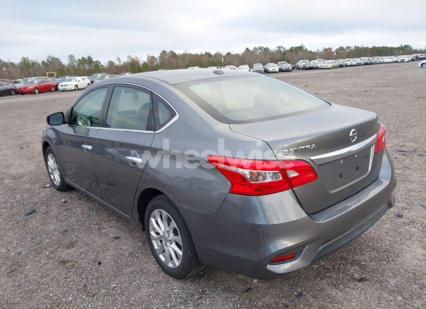 Photo 3 of 2017 Nissan Sentra SV (VIN 3N1AB7AP6HY322858)