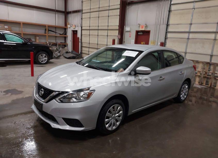 Photo 2 of 2017 Nissan Sentra SV (VIN 3N1AB7AP6HY337019)