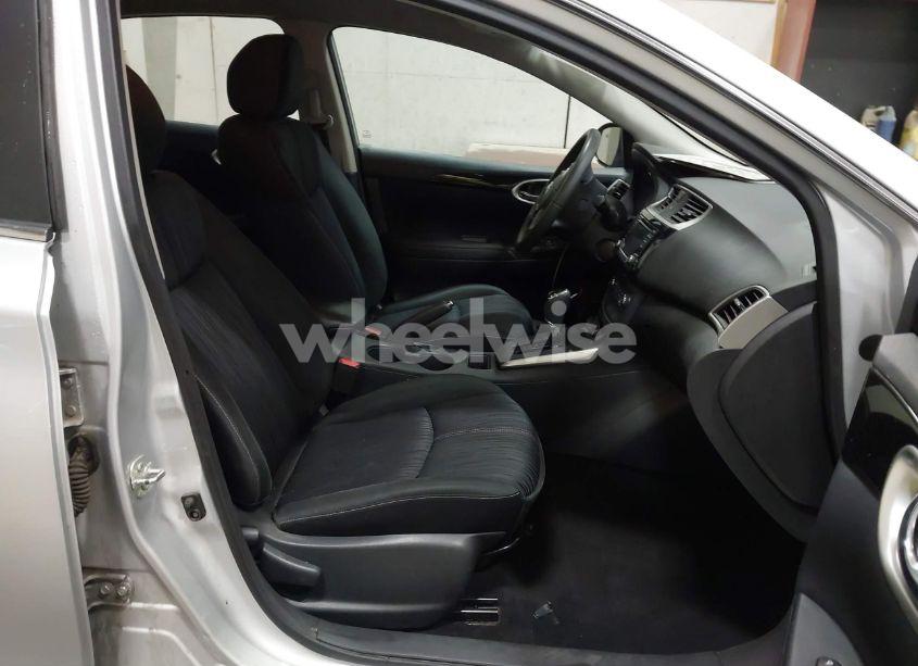 Photo 5 of 2017 Nissan Sentra SV (VIN 3N1AB7AP6HY337019)