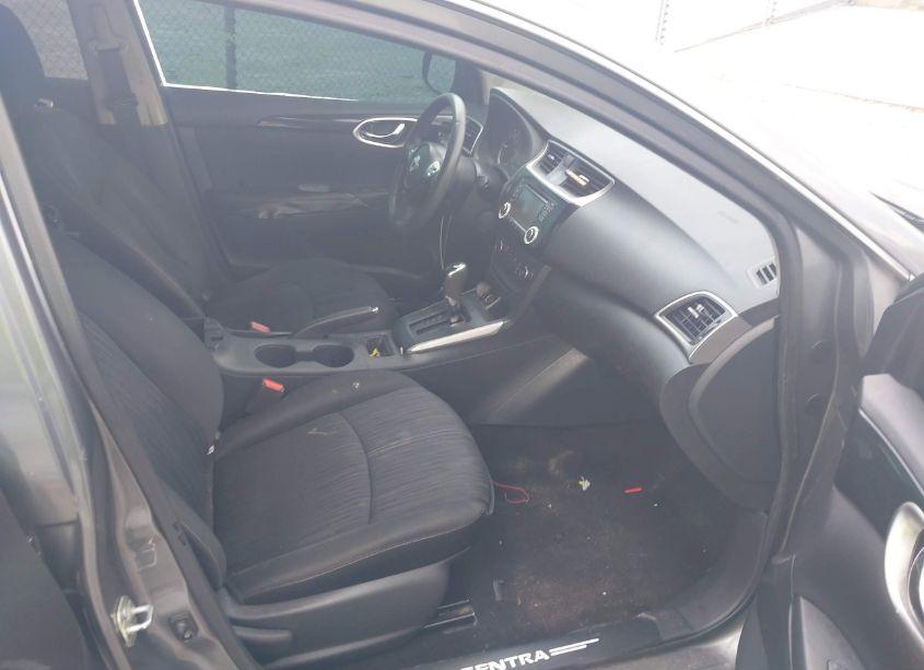 Photo 5 of 2017 Nissan Sentra SV (VIN 3N1AB7AP6HY352958)