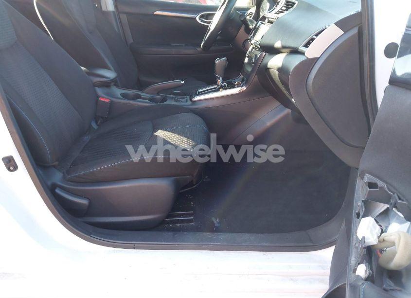 Photo 5 of 2017 Nissan Sentra SR (VIN 3N1AB7AP6HY363894)