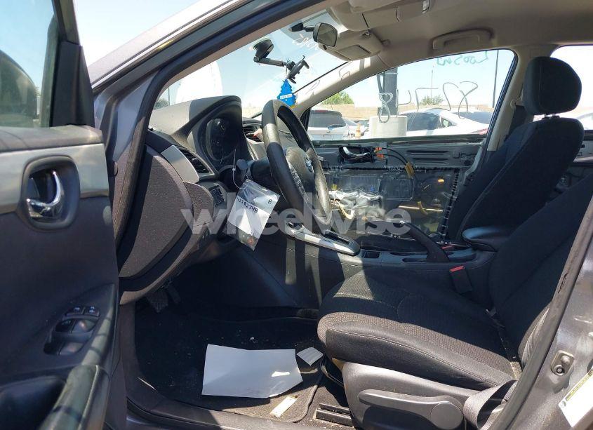 Photo 5 of 2017 Nissan Sentra S (VIN 3N1AB7AP6HY374541)