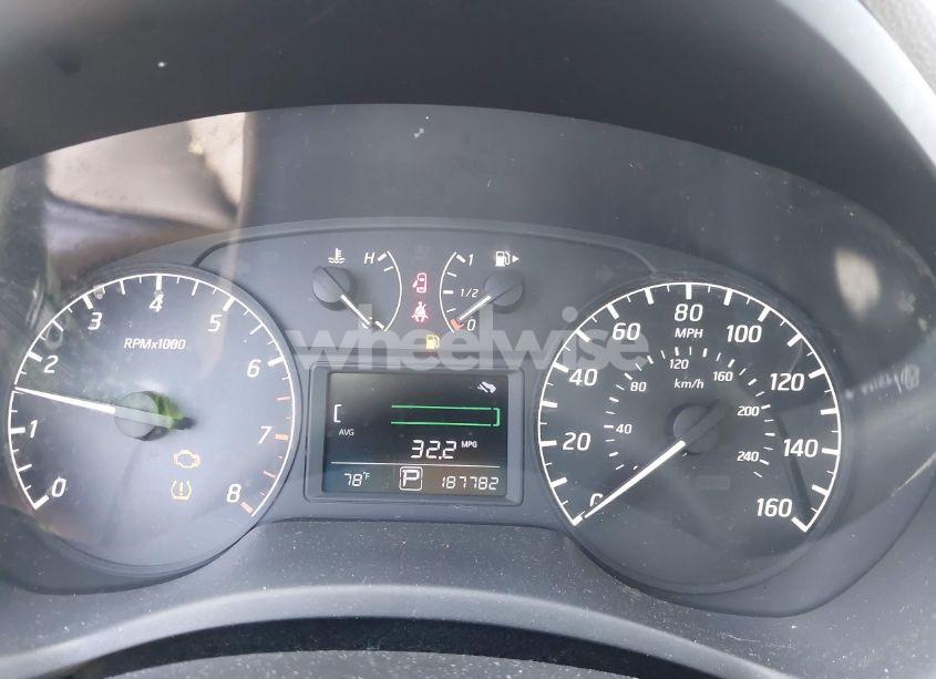 Photo 7 of 2017 Nissan Sentra S (VIN 3N1AB7AP6HY374541)