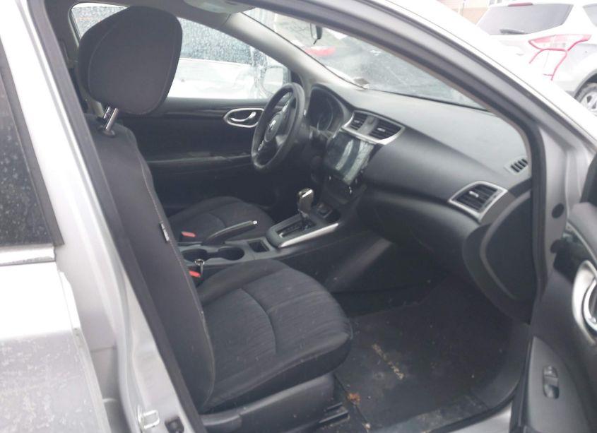 Photo 5 of 2017 Nissan Sentra SV (VIN 3N1AB7AP6HY388648)