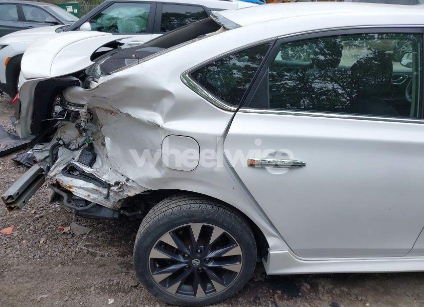 Photo 14 of 2017 Nissan Sentra SR (VIN 3N1AB7AP6HY400863)