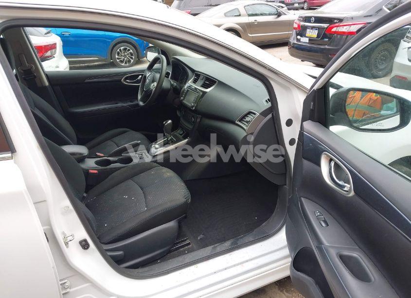 Photo 5 of 2017 Nissan Sentra SR (VIN 3N1AB7AP6HY400863)