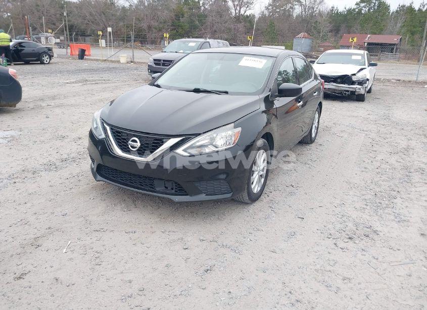 Photo 2 of 2018 Nissan Sentra SV (VIN 3N1AB7AP6JL623228)