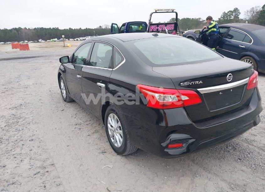 Photo 3 of 2018 Nissan Sentra SV (VIN 3N1AB7AP6JL623228)