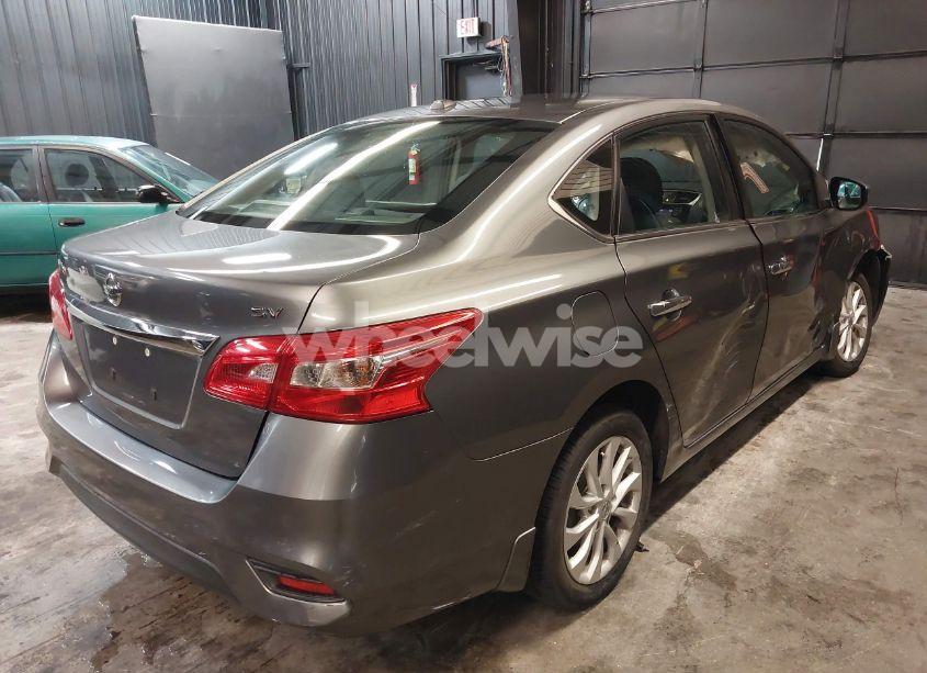 Photo 4 of 2018 Nissan Sentra SV (VIN 3N1AB7AP6JL632205)
