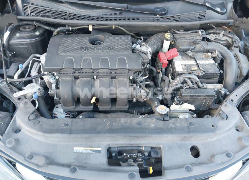 Photo 10 of 2018 Nissan Sentra SV (VIN 3N1AB7AP6JL642104)
