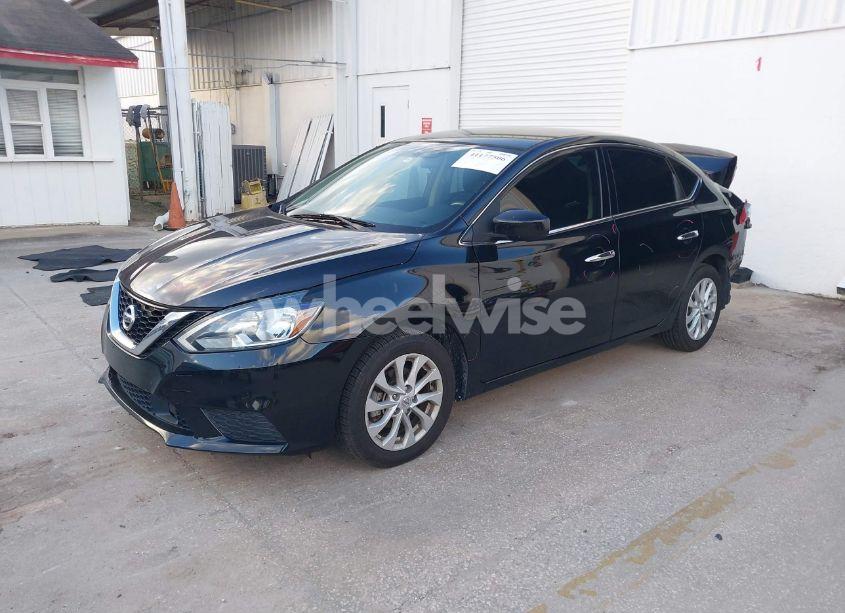 Photo 2 of 2018 Nissan Sentra SV (VIN 3N1AB7AP6JL642104)