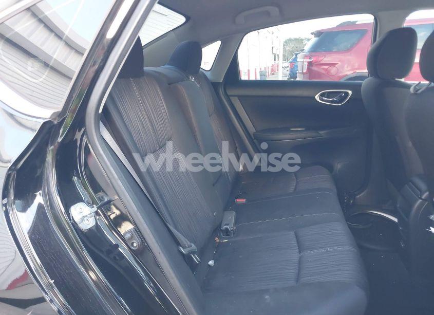 Photo 8 of 2018 Nissan Sentra SV (VIN 3N1AB7AP6JL642104)