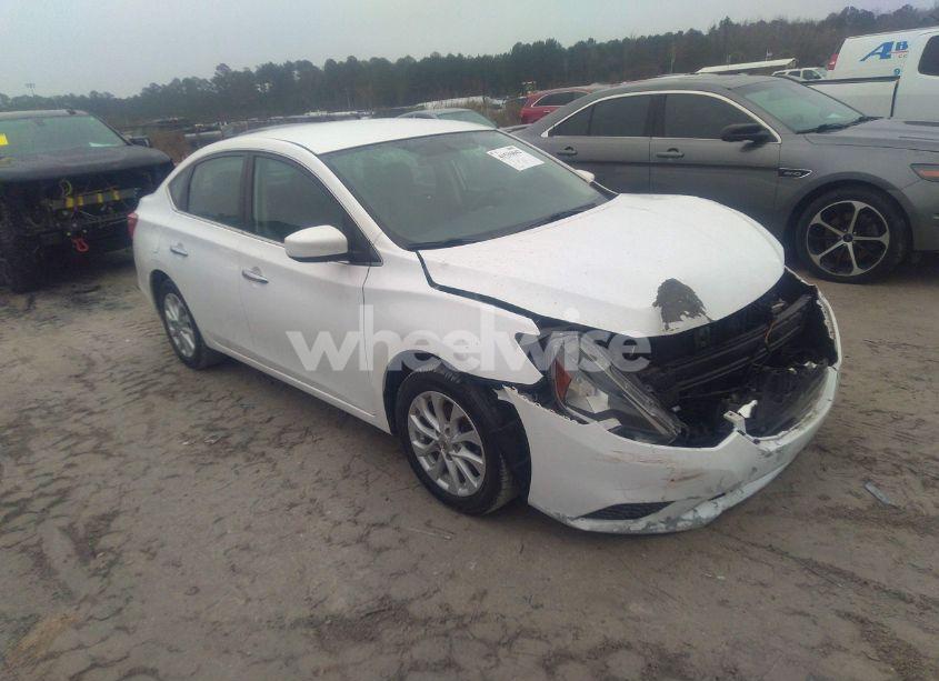 2018 Nissan Sentra SV (VIN 3N1AB7AP6JL651353) main photo
