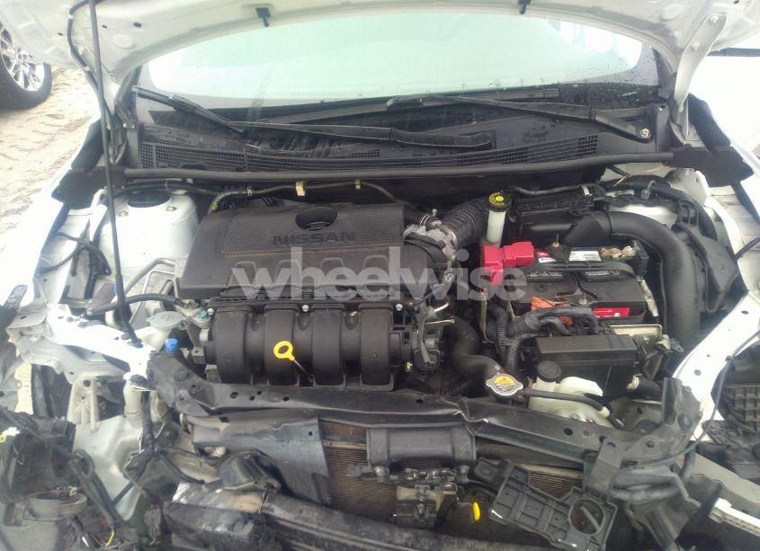 Photo 10 of 2018 Nissan Sentra SV (VIN 3N1AB7AP6JL651353)