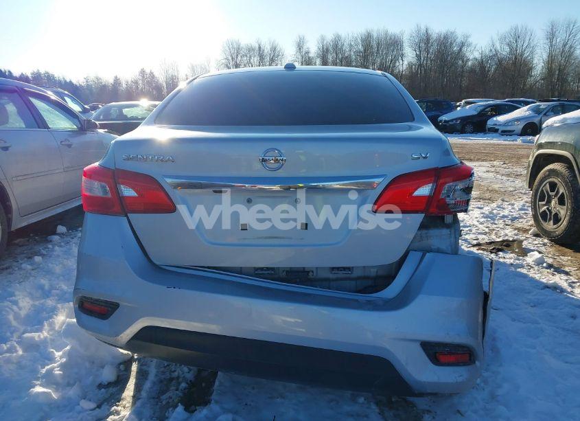 Photo 17 of 2018 Nissan Sentra SV (VIN 3N1AB7AP6JL655421)