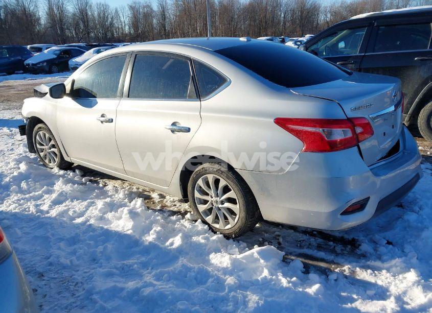 Photo 3 of 2018 Nissan Sentra SV (VIN 3N1AB7AP6JL655421)