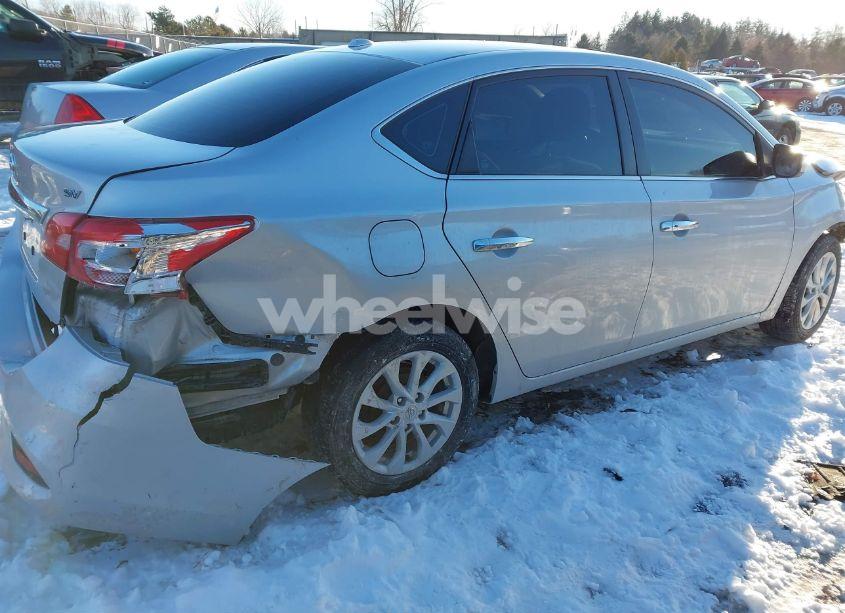Photo 4 of 2018 Nissan Sentra SV (VIN 3N1AB7AP6JL655421)