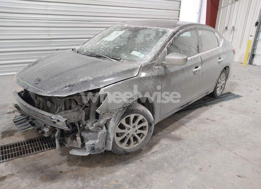 Photo 2 of 2018 Nissan Sentra SV (VIN 3N1AB7AP6JL658819)