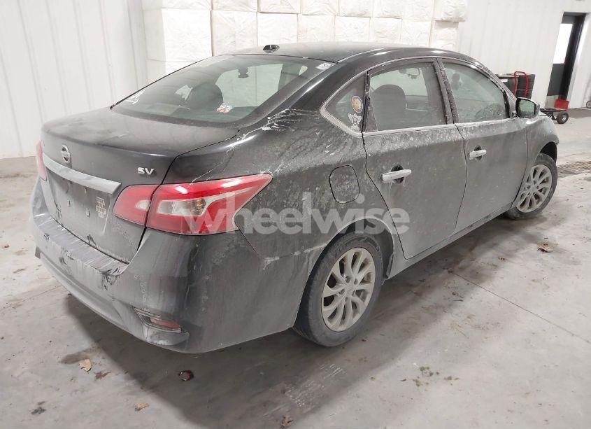 Photo 4 of 2018 Nissan Sentra SV (VIN 3N1AB7AP6JL658819)