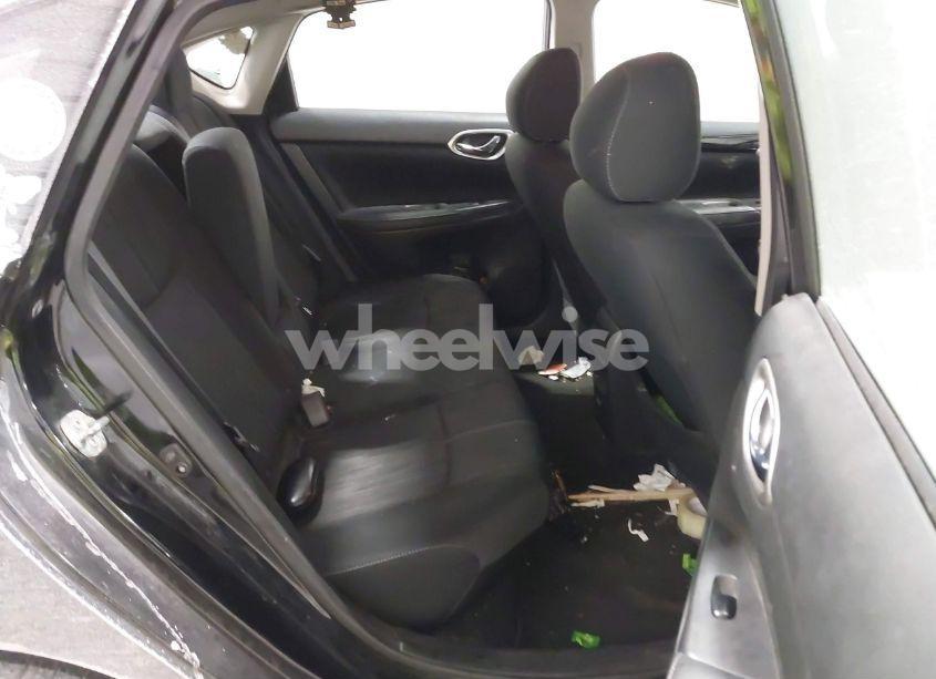 Photo 8 of 2018 Nissan Sentra SV (VIN 3N1AB7AP6JL658819)