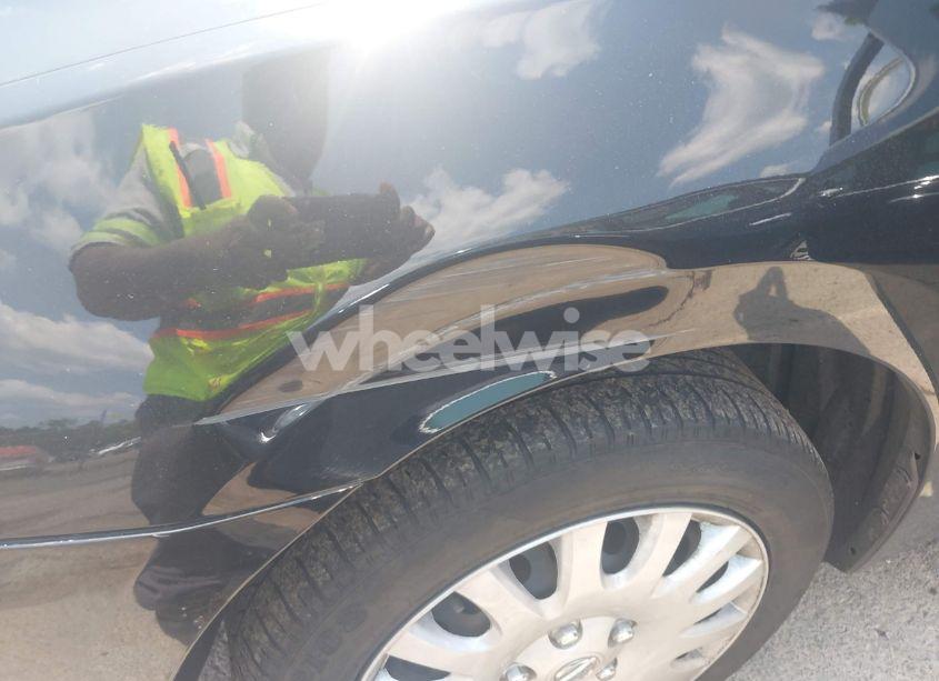 Photo 6 of 2018 Nissan Sentra S/SV/SR/SL (VIN 3N1AB7AP6JY201690)